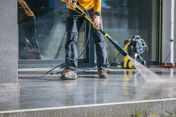 Best Deck Pressure Washing  in Moxee, WA