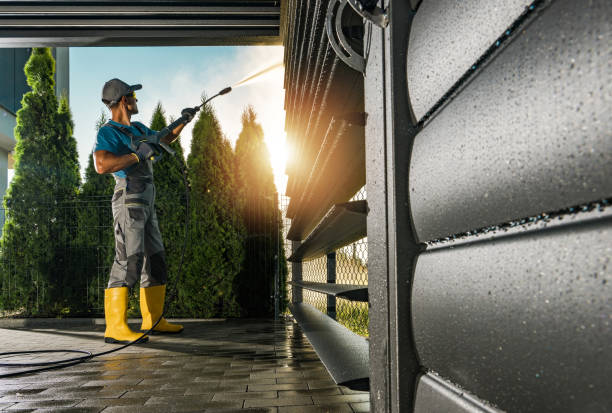 Best Deck Pressure Washing  in Moxee, WA