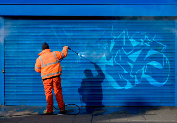 Best Garage Pressure Washing  in Moxee, WA